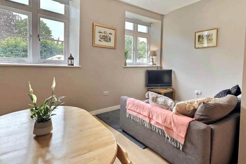 Cotswold Chapel, Sleeps Up To 5 In Kingsize Beds Chipping Norton Exterior foto