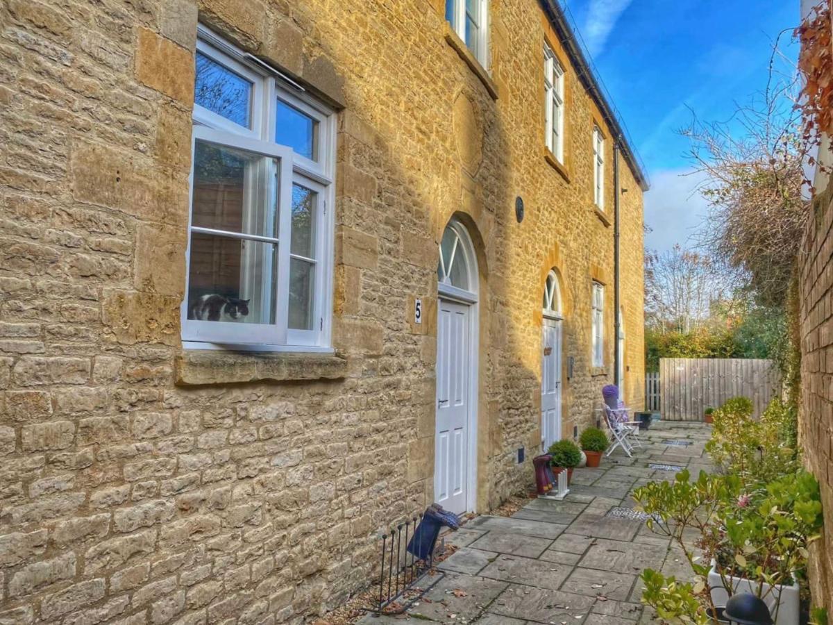 Cotswold Chapel, Sleeps Up To 5 In Kingsize Beds Chipping Norton Exterior foto