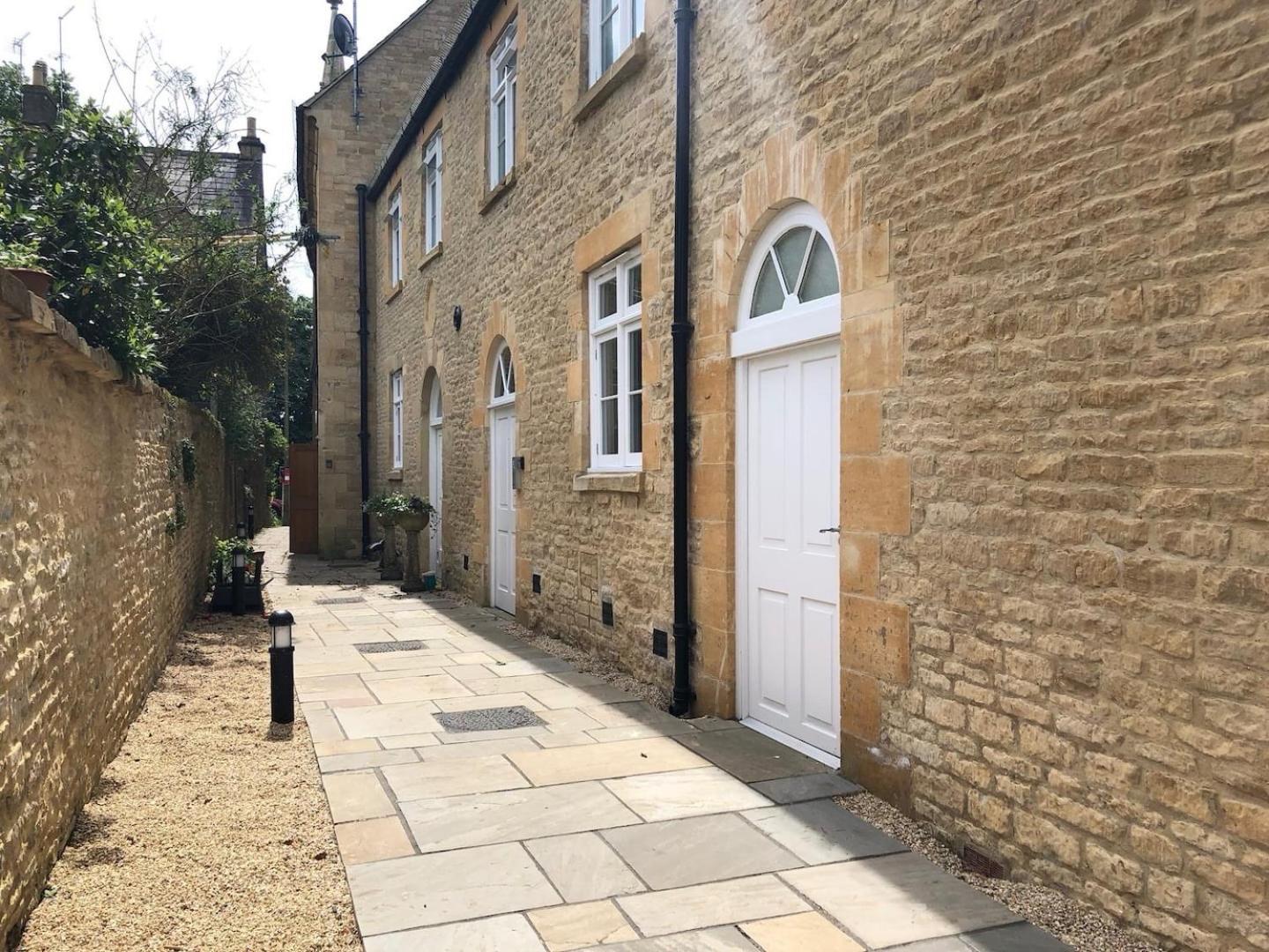 Cotswold Chapel, Sleeps Up To 5 In Kingsize Beds Chipping Norton Exterior foto